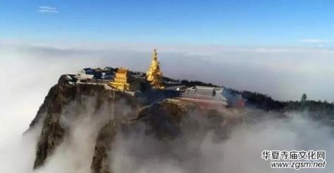 峨眉山: 一座世界自然、文化雙重遺產＂佛國天堂＂